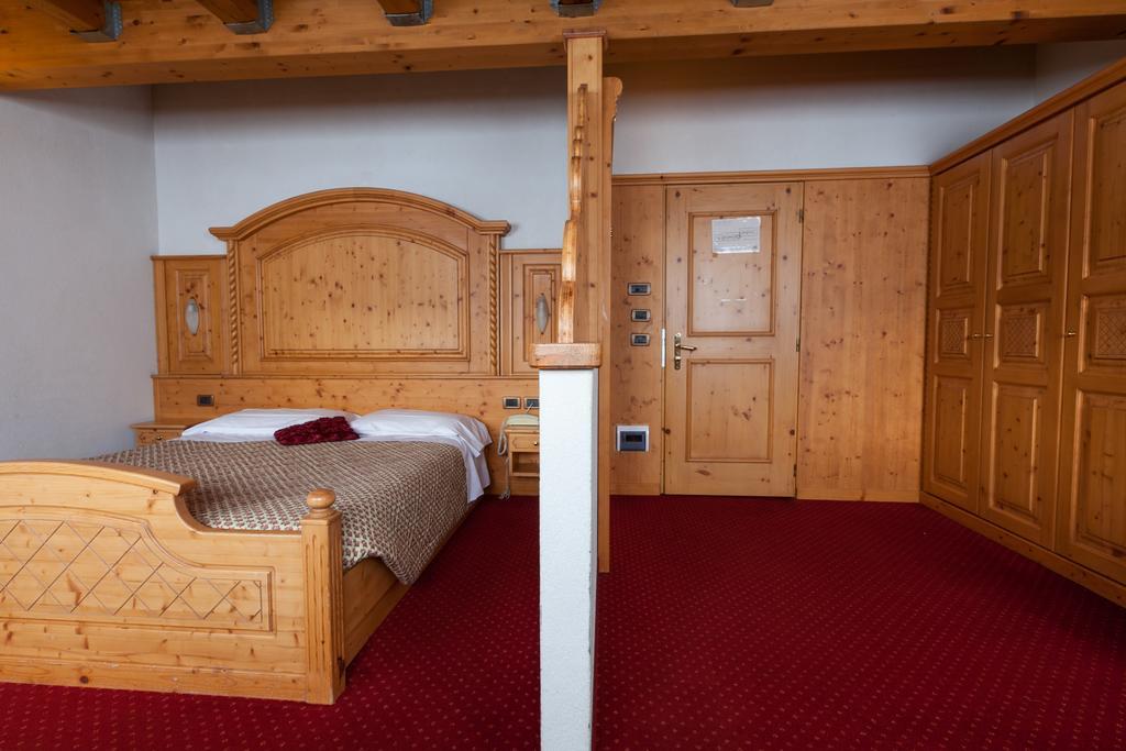 Sporting Hotel Tonalepas Buitenkant foto