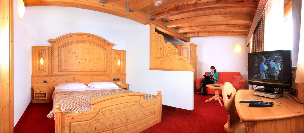 Sporting Hotel Tonalepas Buitenkant foto
